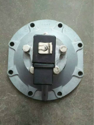 直通式脉冲电磁阀工作原理: